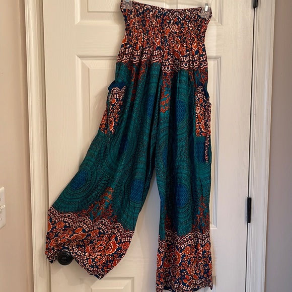 NWOT 100% Rayon palazzo/Harem pants - Picture 1 of 7